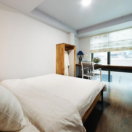 Ha Noi Re Hostel Hanoi Bagian luar foto